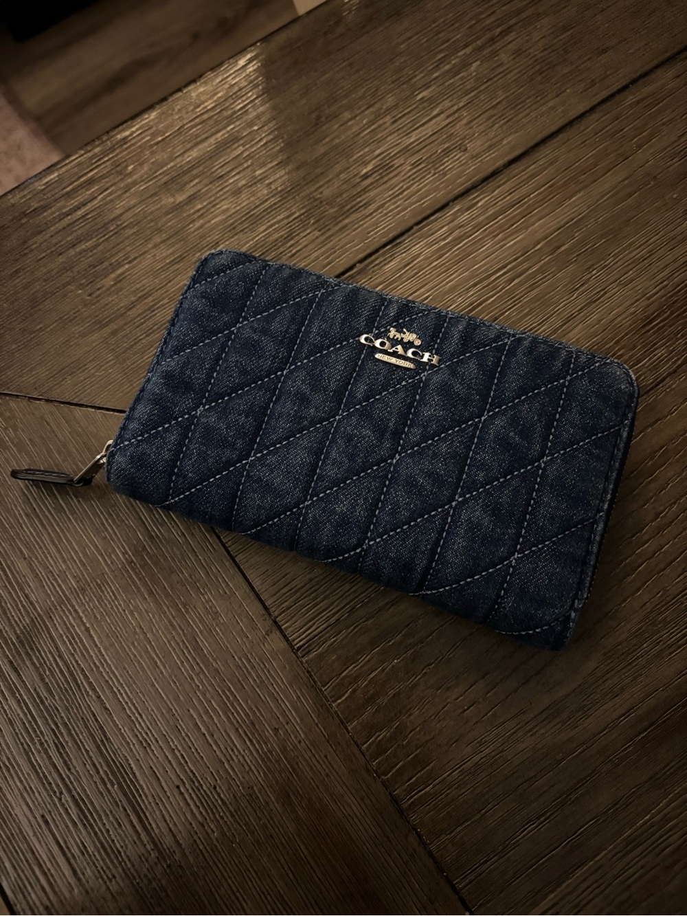 NWOT Coach denim wallet 👖 ✨